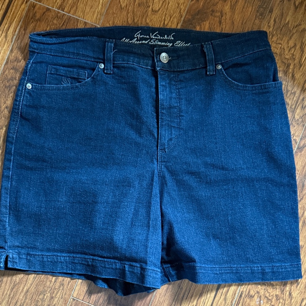 Gloria Vanderbilt Amanda Women's Dark Wash Blue Jean Shorts Size 12